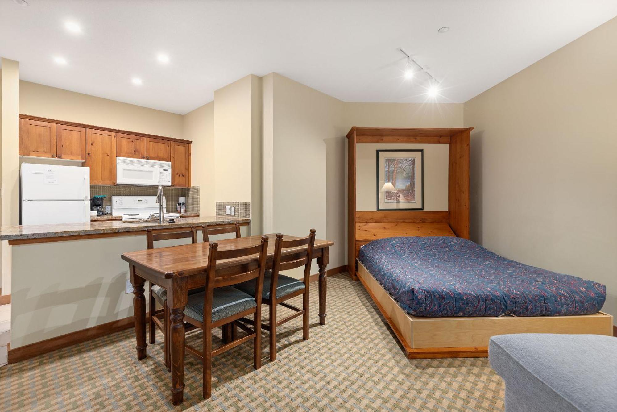 Lost Lake Lodge By Whistler Premier Экстерьер фото