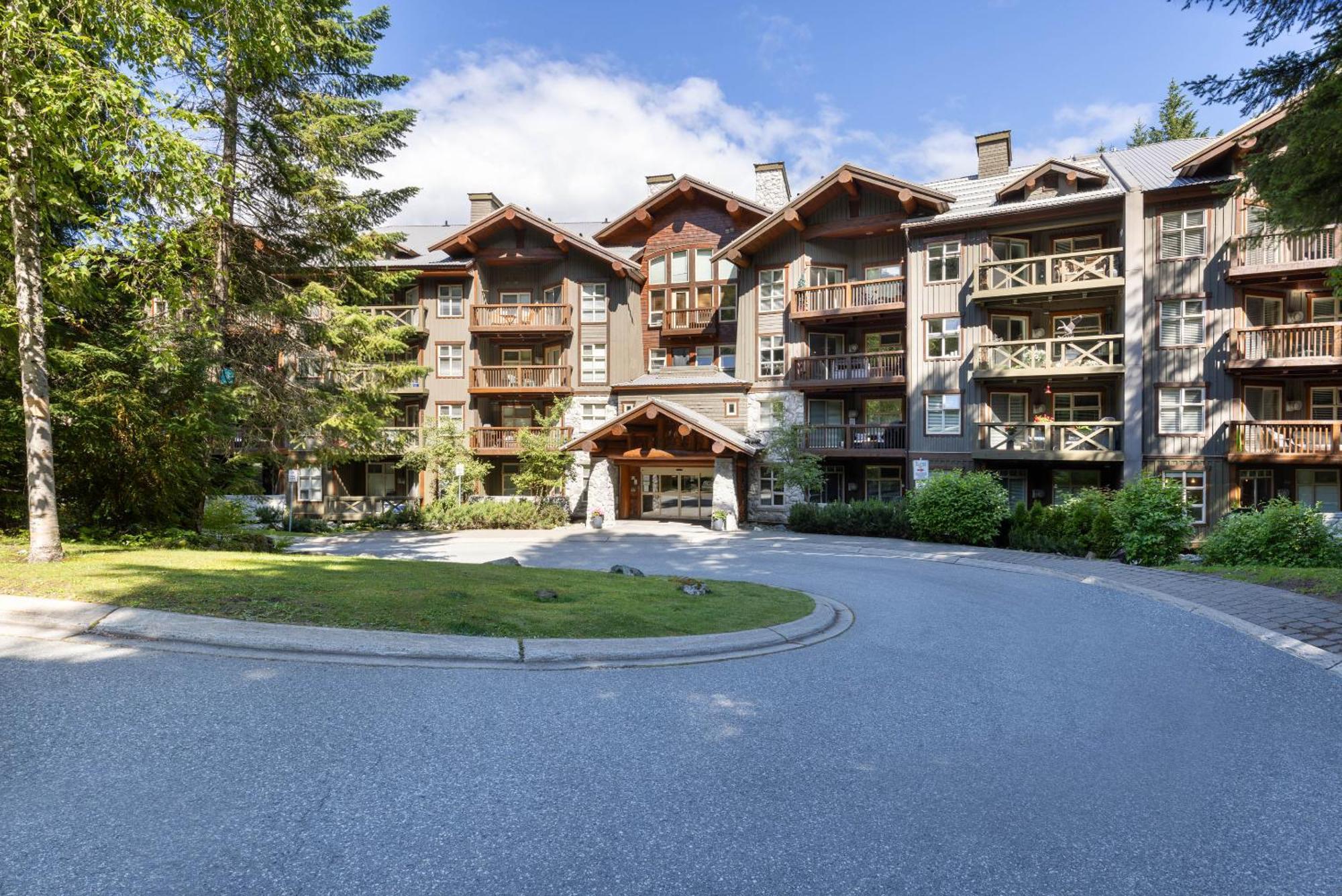 Lost Lake Lodge By Whistler Premier Экстерьер фото