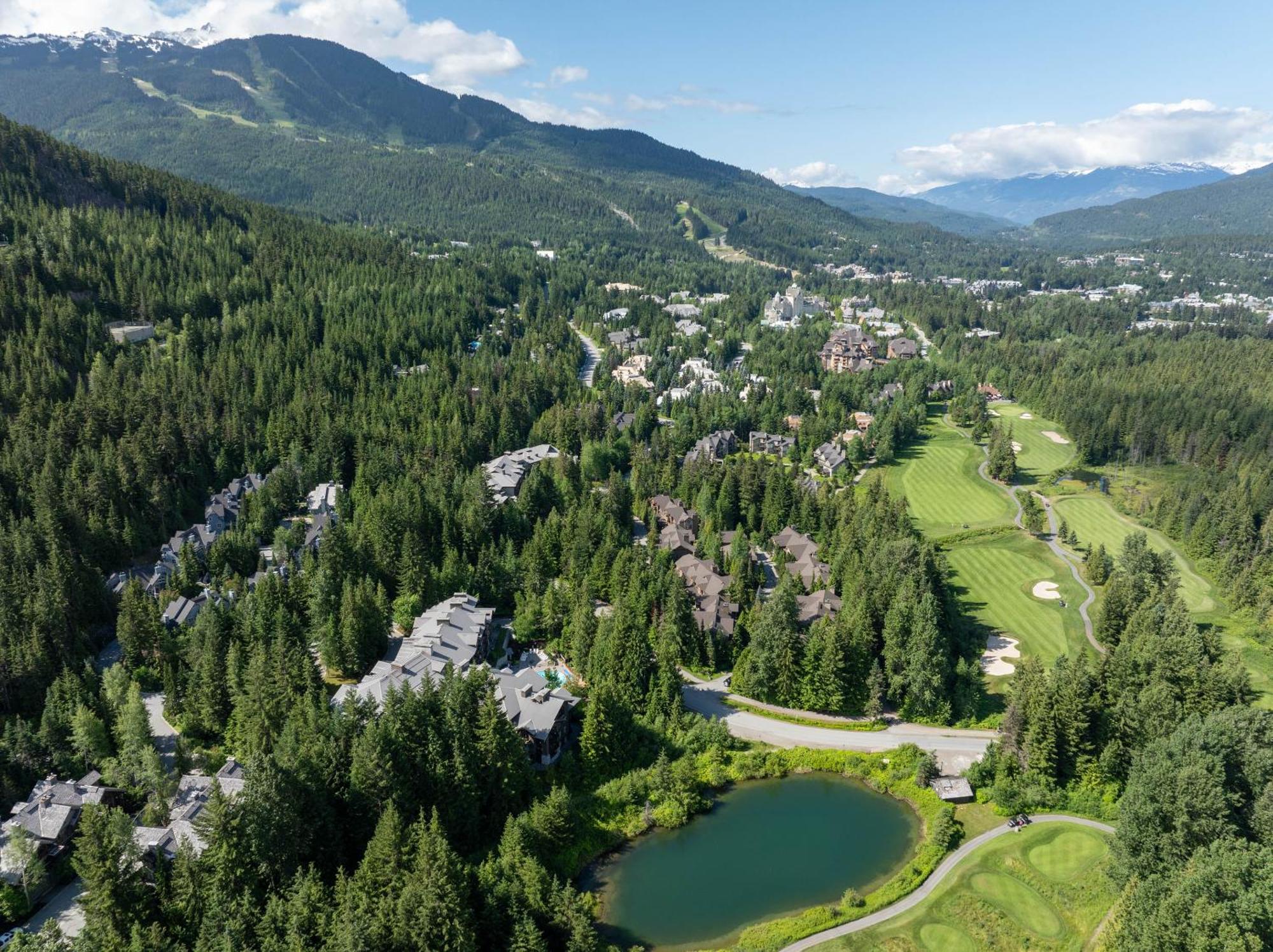 Lost Lake Lodge By Whistler Premier Экстерьер фото